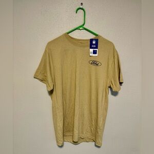 Ford Bronco 1970s Style Men’s Graphic Short Sleeve Tshirt. Tan. Medium. NWT